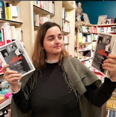 Anne, libraire balance